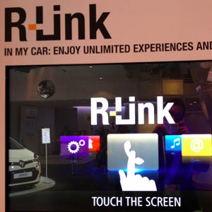 LeWeb&rsquo;11 : La tablette R-Link de Renault va arriver durant l&rsquo;année 2012
