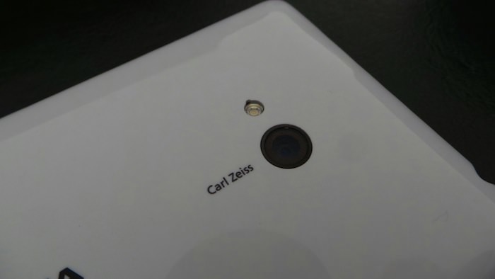 Vue du dessous du Nokia Lumia 720