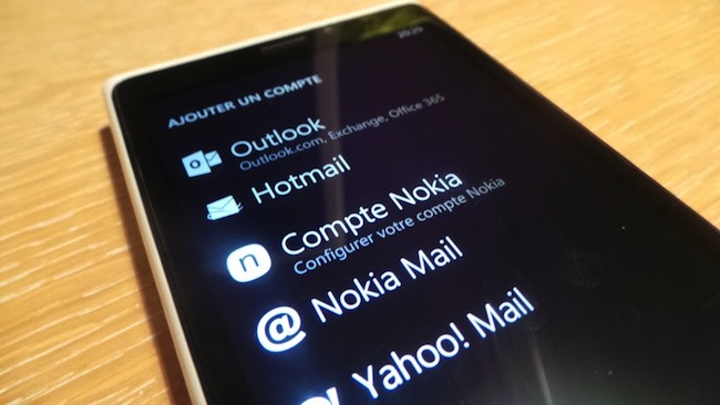 Comment démarrer avec votre smartphone Nokia Lumia 820 ou 920 sous Windows Phone 8 ? - Synchroniser des comptes externes
