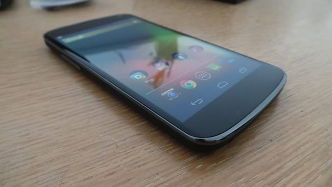 Google pourrait proposer la vente de Nexus 4 à nouveau sur le Play Store aujourd'hui