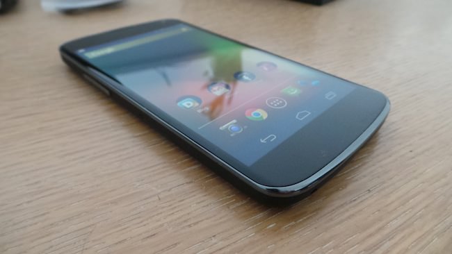 Test du Nexus 4 : un excellent appareil s'il n'était pas en rupture - Absence de boutons capacitifs