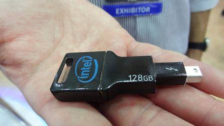 La clé USB Thunderbolt 'la plus rapide du monde' dévoilée par Intel au Computex