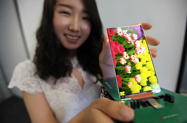 LG dévoile un écran LCD Full HD le plus mince du monde, serait-ce pour le LG G2 ?