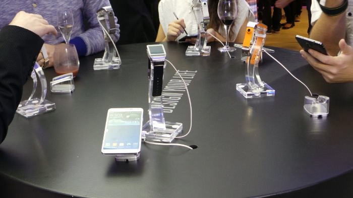 Prise en main de la Samsung Galaxy Gear : un accessoire aux phablettes 32 201
