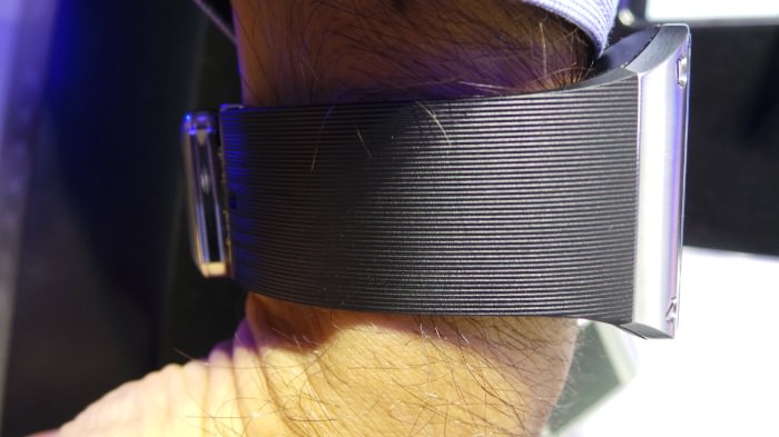 Prise en main de la Samsung Galaxy Gear : un accessoire aux phablettes 38 261