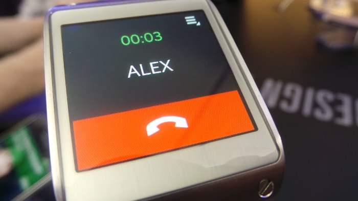 Prise en main de la Samsung Galaxy Gear : un accessoire aux phablettes 48 36