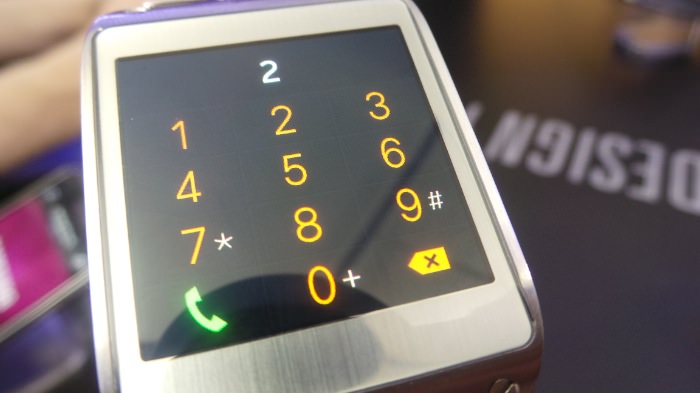 Prise en main de la Samsung Galaxy Gear : un accessoire aux phablettes 49 37