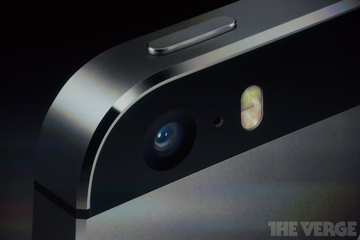 apple devoile liphone 5s et son capteur dempreintes digitales et disponible le 20 septembre 4