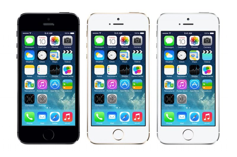 Les photos officielles de l'iPhone 5S 57 iphone 5s front lineup