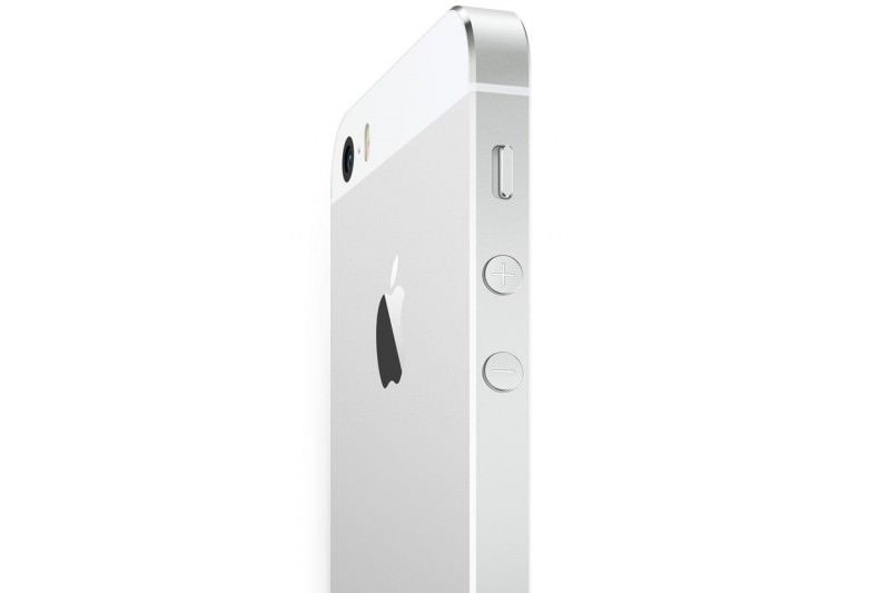 Les photos officielles de l'iPhone 5S 73 iphone 5s white buttons macro