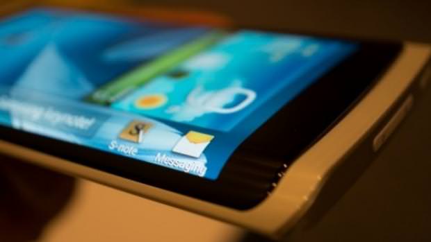 Un smartphone avec un écran flexible ce serait pour bientôt !