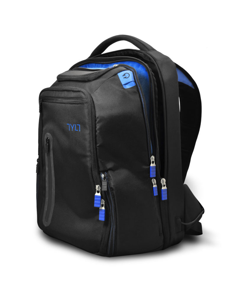Tylt Energi : un sac à dos dédié à toutes les personnes connectées 55 TYLT Energi Backpack angle
