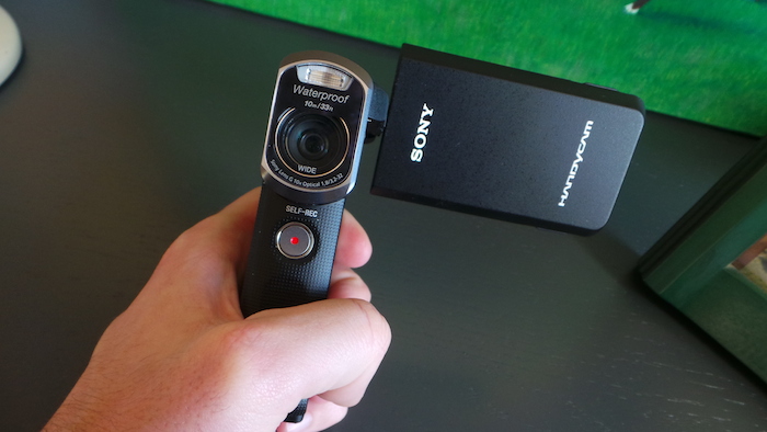 Le caméscope Sony HDR-GW66VE résiste aux chocs
