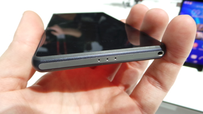 MWC'14 : prise en main du Xperia Z2, le nouveau smartphone phare de Sony 20 20140224 093608