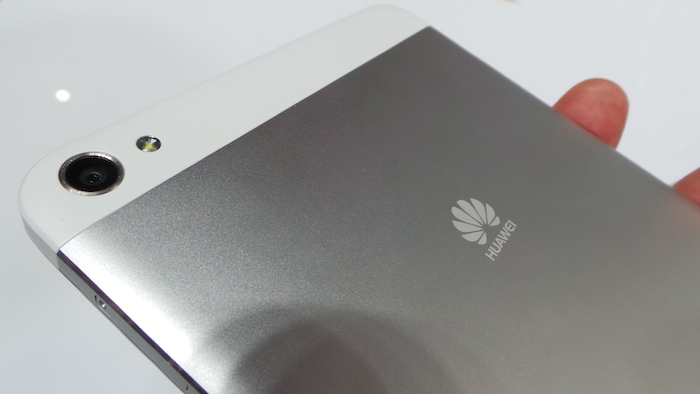 MWC'14 : prise en main avec le Huawei MediaPad X1 17 20140224 135232