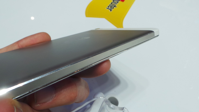 MWC'14 : prise en main avec le Huawei MediaPad X1 18 20140224 135238