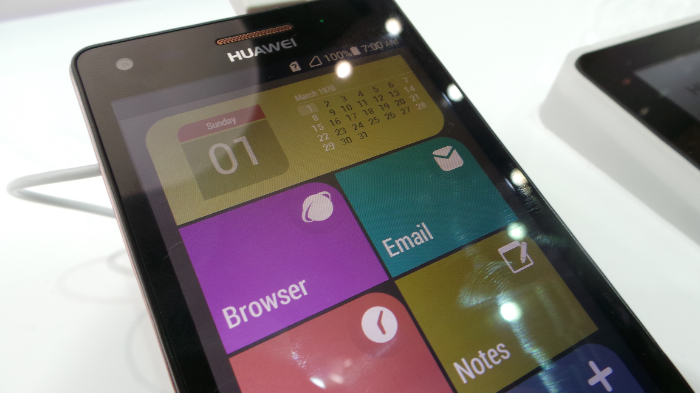 MWC'14 : prise en main du Huawei Ascend G6 21 20140224 140149