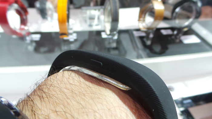 MWC'14 : prise en main du Sony SmartBand et de l'application Lifelog 19 20140224 142444
