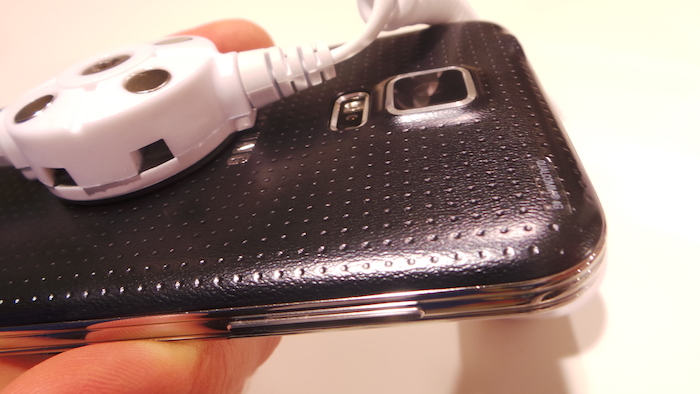 MWC'14 : prise en main du Samsung Galaxy S5, un smartphone complet 16 20140225 143847