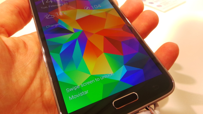 MWC'14 : prise en main du Samsung Galaxy S5, un smartphone complet 25 20140225 144342