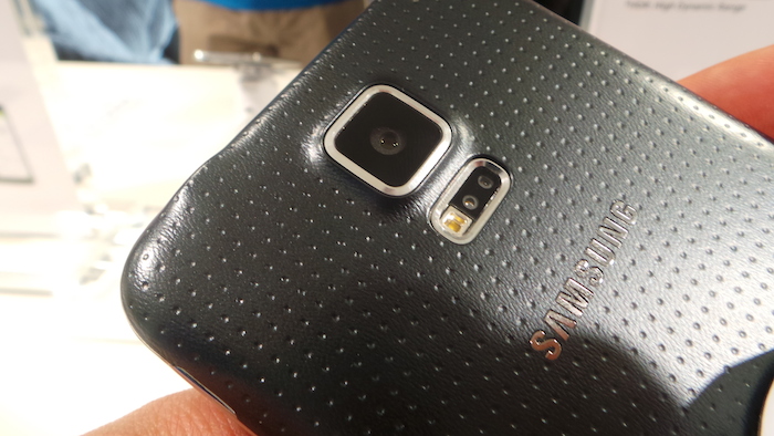 MWC'14 : prise en main du Samsung Galaxy S5, un smartphone complet 39 20140225 150911