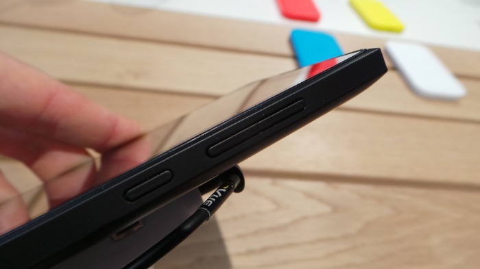 MWC'14 : Nokia fait des smartphones Android : prise en main des Nokia X, X+, et XL 16 Nokia X Nokia XL 2