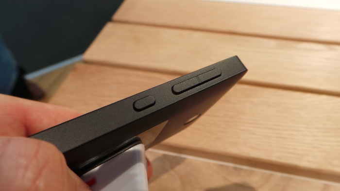 MWC'14 : Nokia fait des smartphones Android : prise en main des Nokia X, X+, et XL 21 Nokia X Nokia XL 7