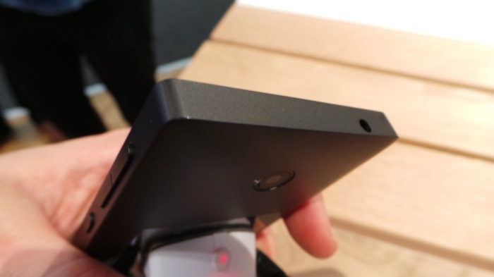 MWC'14 : Nokia fait des smartphones Android : prise en main des Nokia X, X+, et XL 22 Nokia X Nokia XL 8