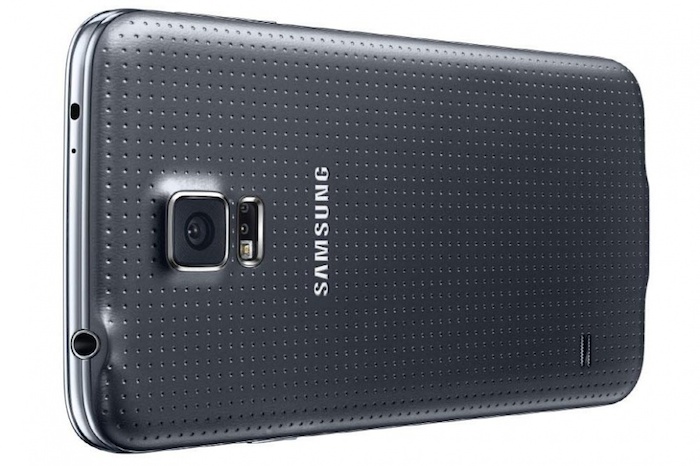 MWC'14 : un Galaxy S5 plus grand, plus rapide et scanne vos doigts 53 samsung galaxy s5 black 13 970x646 c
