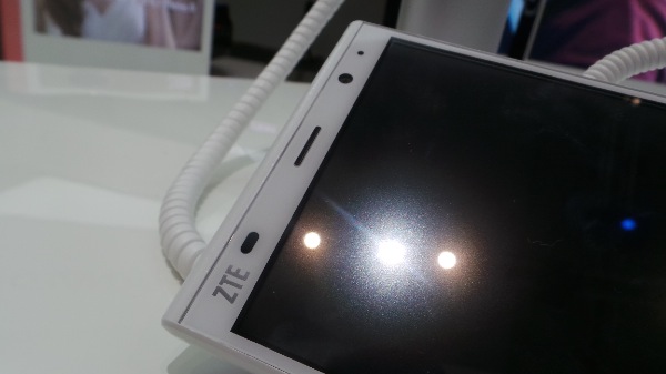 MWC'14 : prise en main du ZTE Grand Memo II LTE 15 20140225 095525