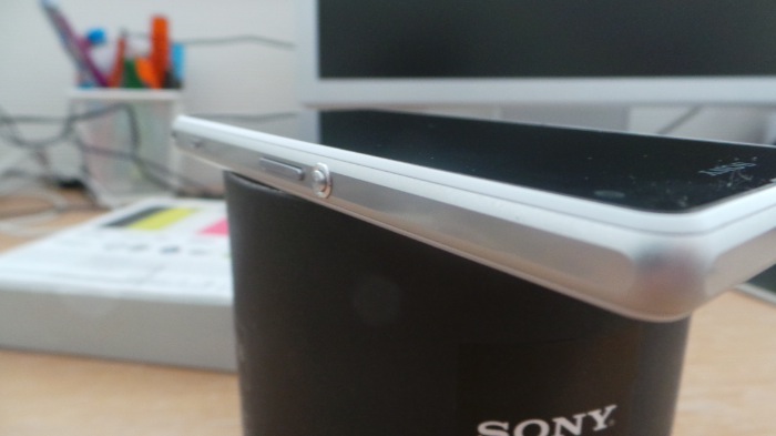Unboxing et prise en main du Sony Xperia Z1 Compact 14 20140320 135336