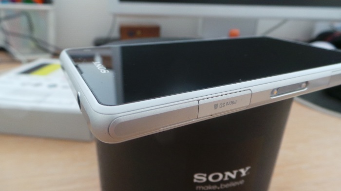 Unboxing et prise en main du Sony Xperia Z1 Compact 17 20140320 135413