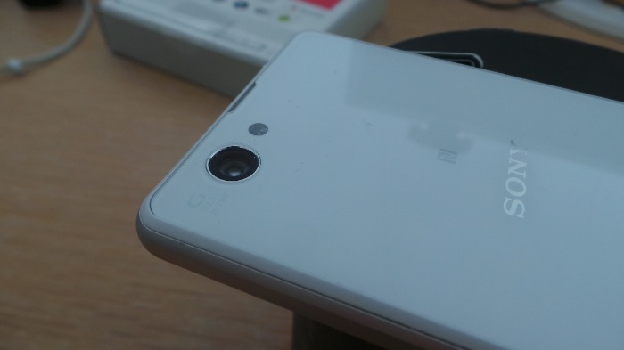 Unboxing et prise en main du Sony Xperia Z1 Compact 19 20140320 135458