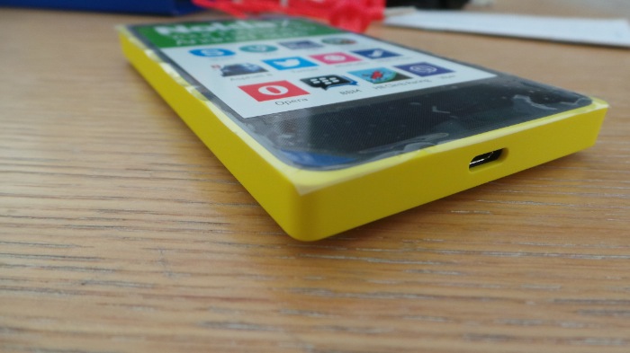 Nokia X : unboxing et premières impressions du Nokia Android 20 20140422 182214
