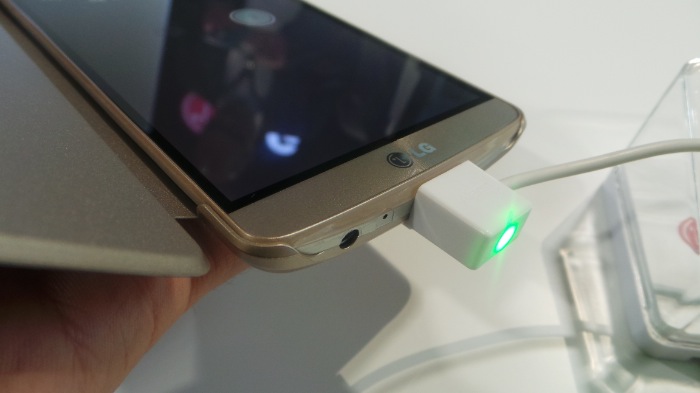 Prise en main du LG G3 : un monstre métallique pour rivaliser avec le HTC One M8 ? 20 20140527 185908