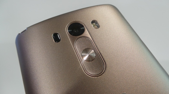 Prise en main du LG G3 : un monstre métallique pour rivaliser avec le HTC One M8 ? 27 20140527 185953