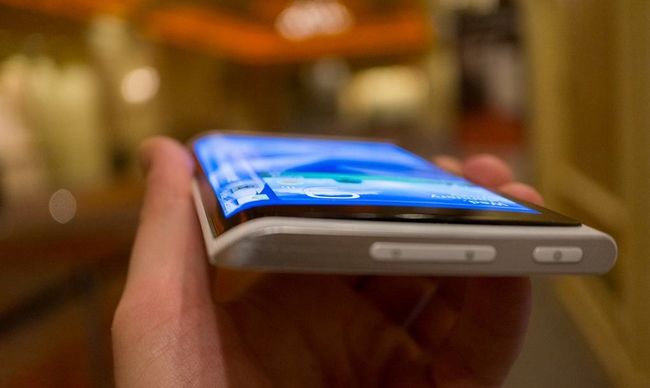 Un Galaxy Note 4 avec un écran incurvé ?