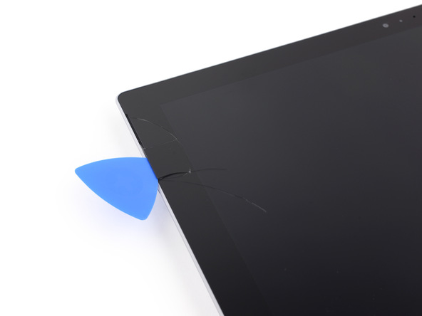 Surface Pro 3 : l'écran casse dès que l'on veut ouvrir la tablette