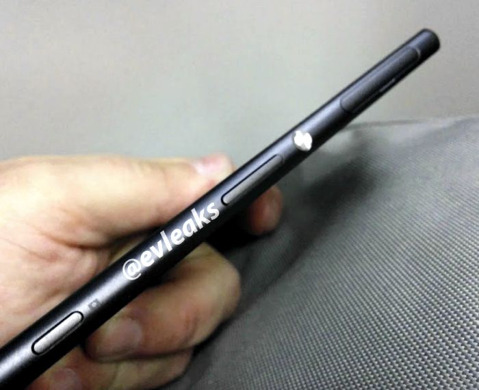 Sony Xperia Z3 : vue de côté