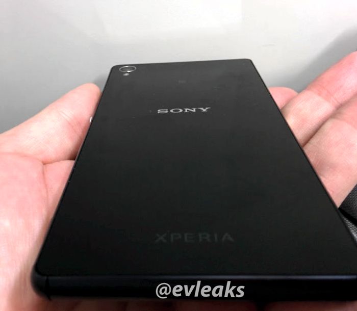 Sony Xperia Z3 : vue de dos