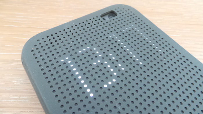 HTC One M8 : Dot View