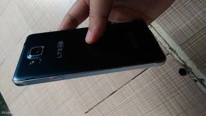 Galaxy Alpha : de nouvelles photos s'affichent sur la toile 54 Samsung Galaxy Alpha 04