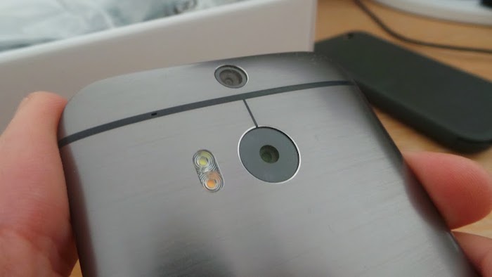 HTC One M8 Eye : un capteur de 13 mégapixels pour octobre