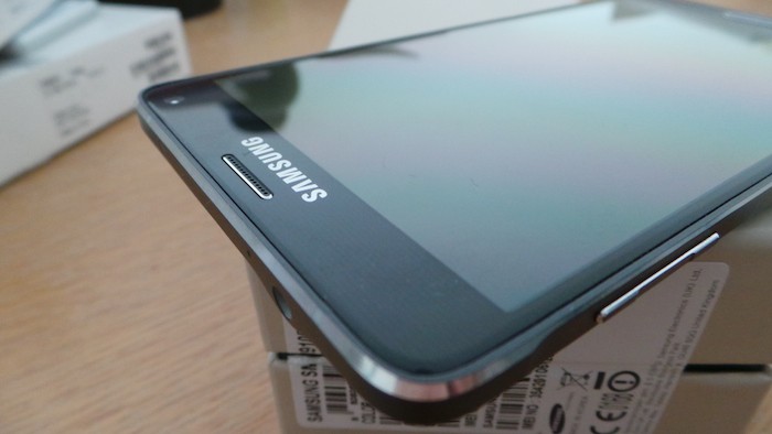 Samsung Galaxy Note 4 : caméra frontale