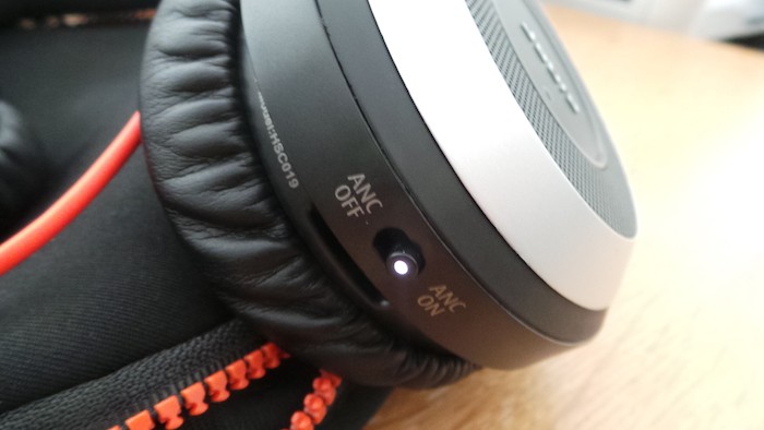 Jabra Evolve 80 : il suffit de débrancher le câble pour qu'il soit plus portable