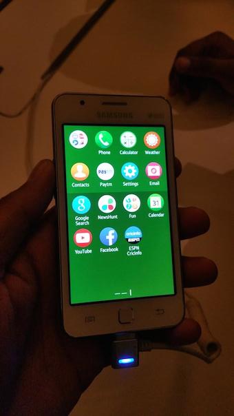 Samsung Z1 : vue de face