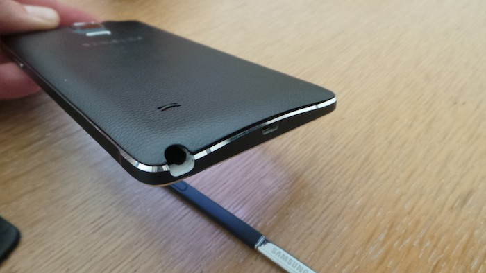 Galaxy Note 4 : coque simili cuir
