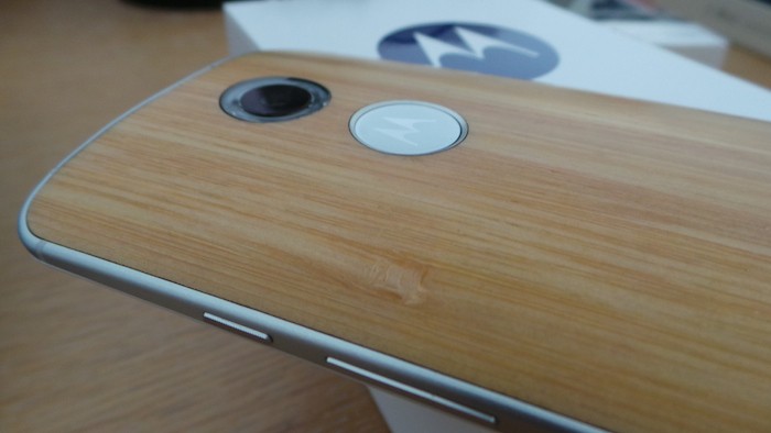 Moto X (2014) : vue de droite