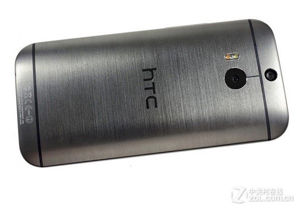 HTC One M9 - vue de dos ?
