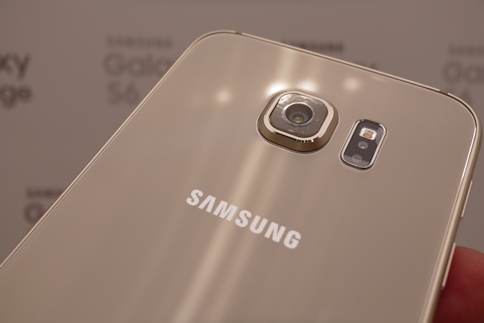 Samsung Galaxy S6 : photos des quatre modèles 70 P1001012